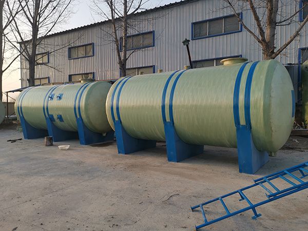 玻璃鋼儲(chǔ)罐 